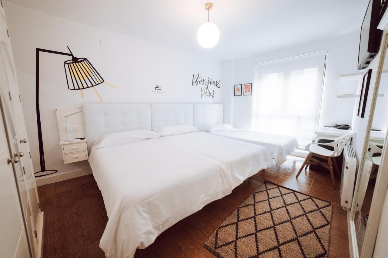 Hostal Misericordia Leon Ngoại thất bức ảnh